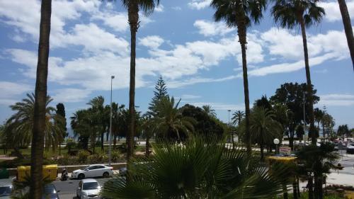 Apartamentos Poniente - Mares Torre Del Mar Bagian luar foto